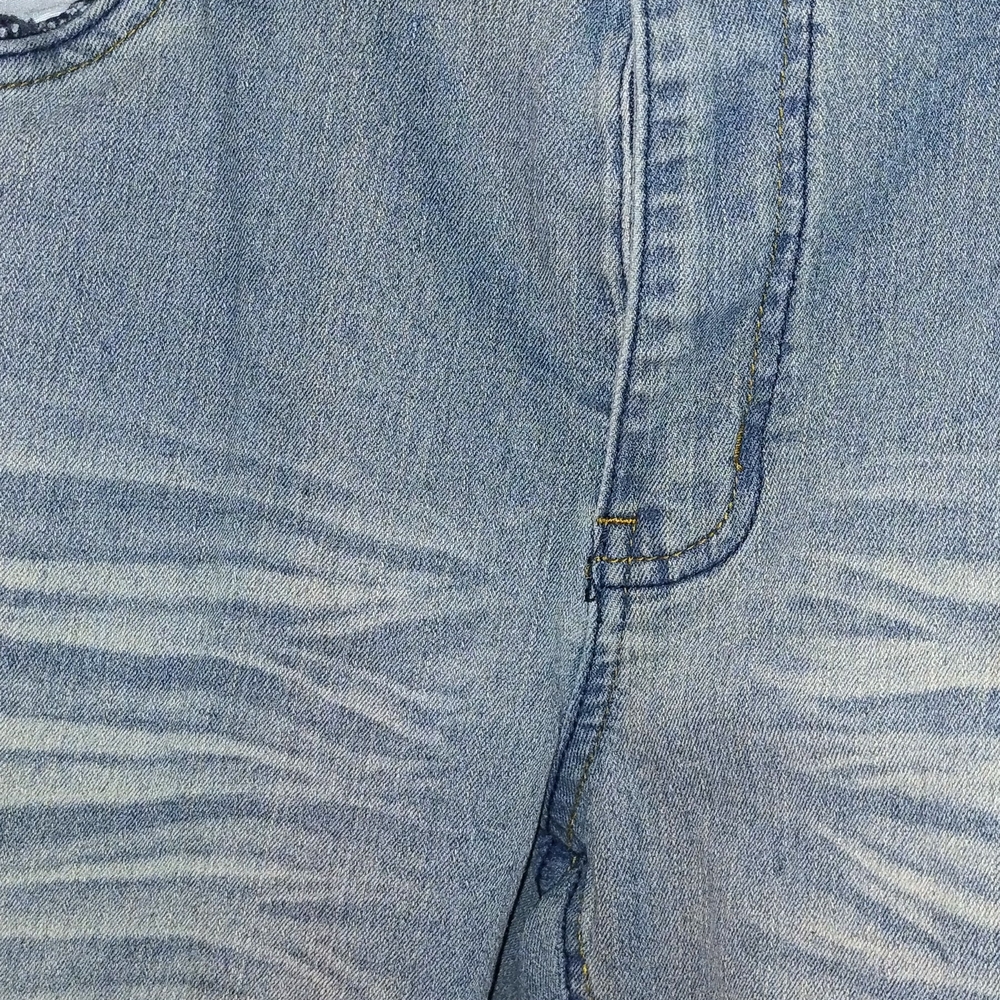 Men's Stitches & Rivets Blue Jeans 32/30 Very Nice Condition. - Picture 2 of 8